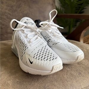 Nike AirMax 270 Sneakers